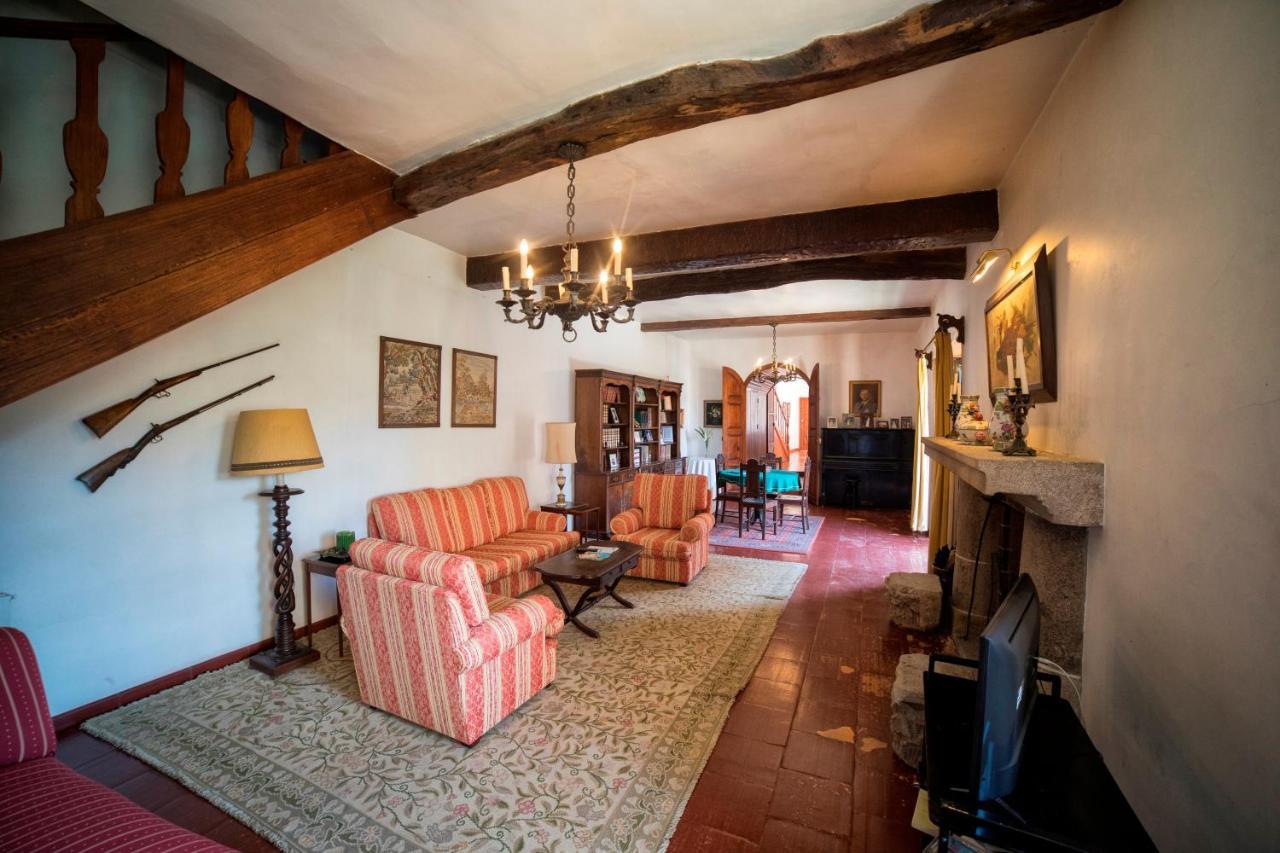 Casa Dos Assentos De Quintiaes Bed & Breakfast Барселос Екстериор снимка