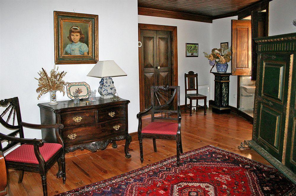 Casa Dos Assentos De Quintiaes Bed & Breakfast Барселос Екстериор снимка