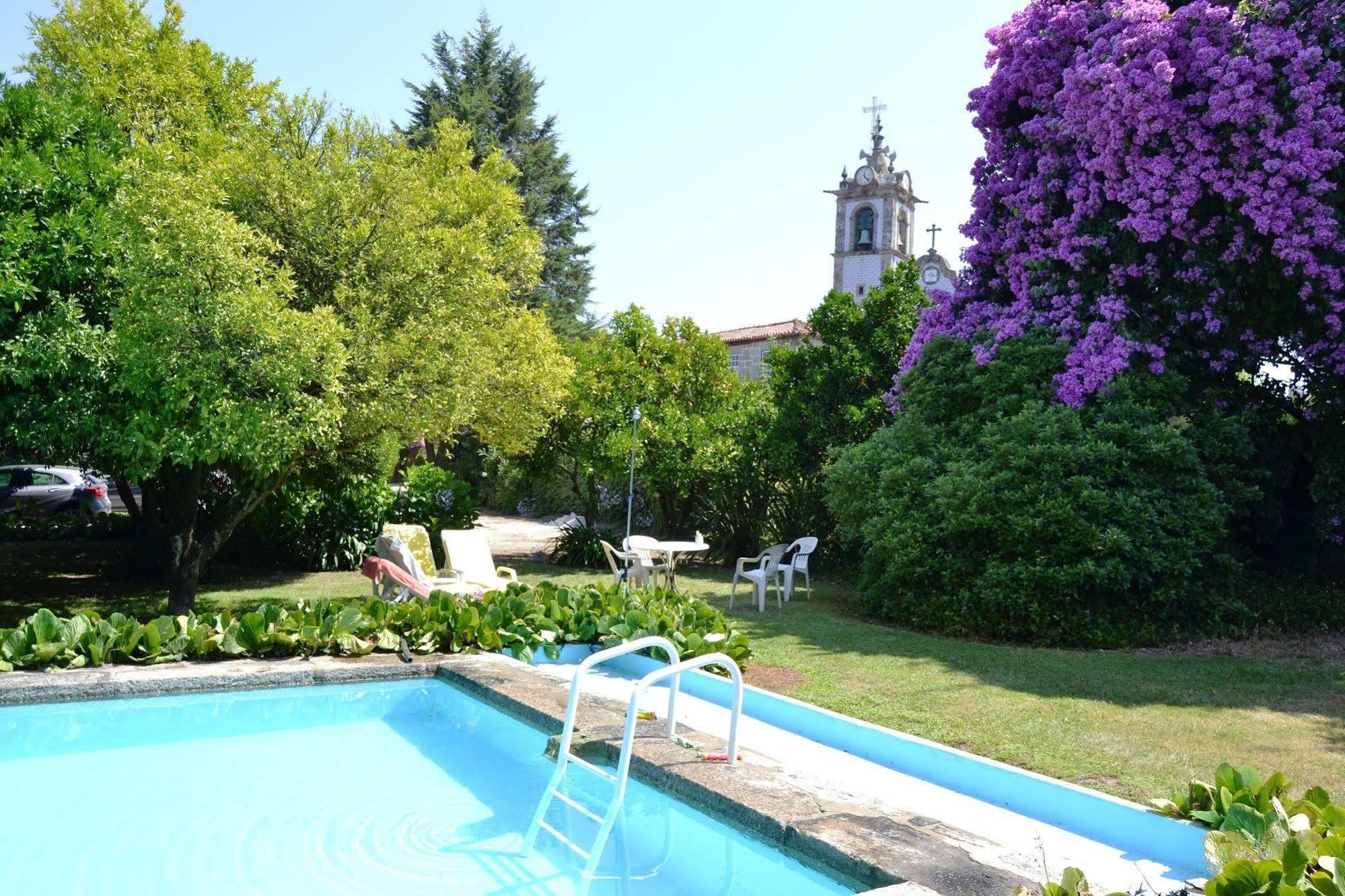 Casa Dos Assentos De Quintiaes Bed & Breakfast Барселос Екстериор снимка