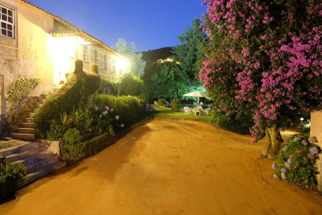 Casa Dos Assentos De Quintiaes Bed & Breakfast Барселос Екстериор снимка