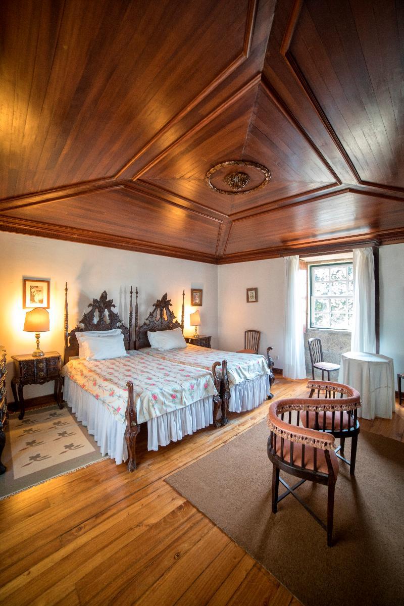 Casa Dos Assentos De Quintiaes Bed & Breakfast Барселос Екстериор снимка